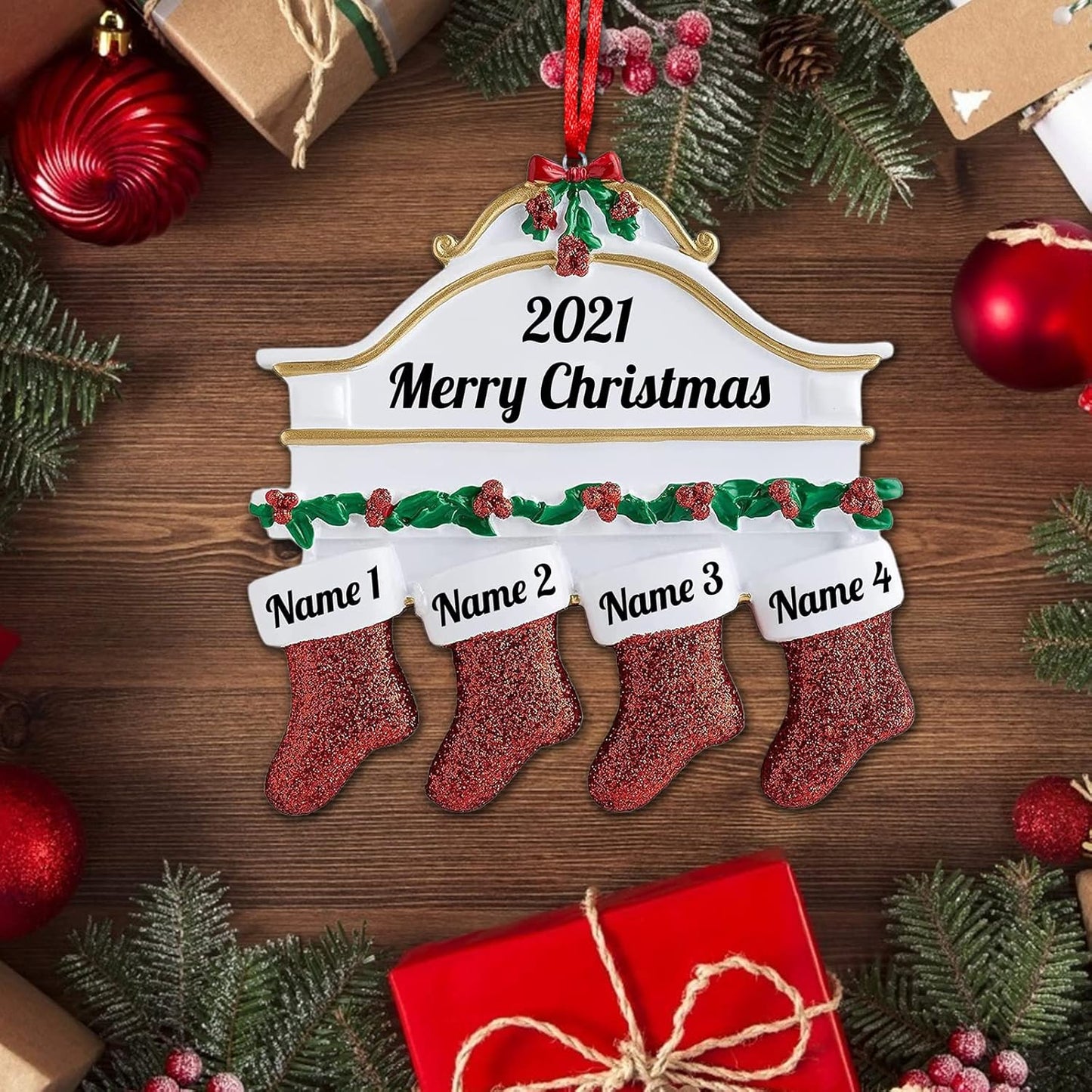 Personalized Christmas Ornaments Family of 2,3,4,5,6,7,8 Custom Christmas Stocking Ornaments with Names, Customized Xmas Day Home Christmas Tree Decora- Family of 4