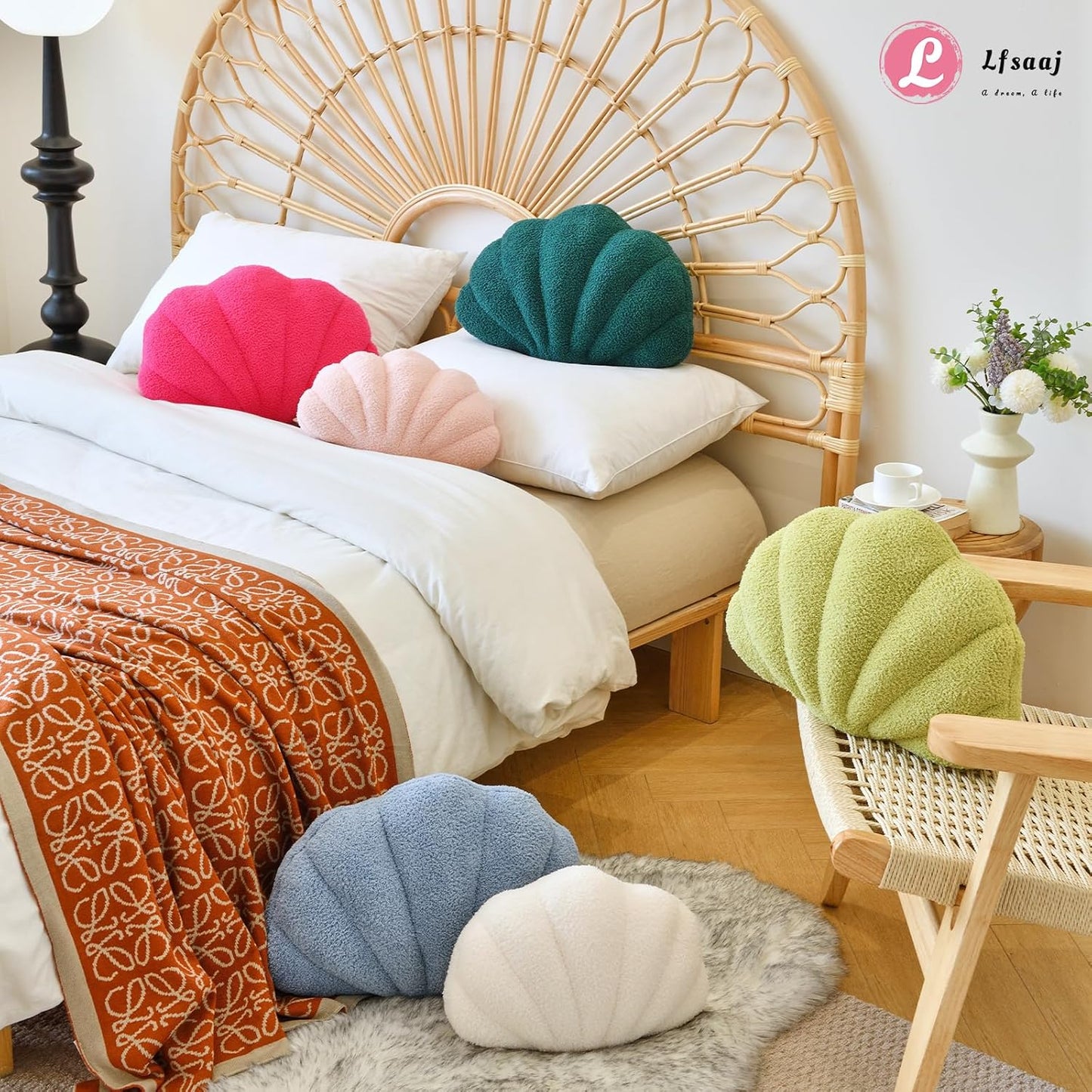 Seashell Throw Pillows, Shell Shaped Throw Pillows, Soft Home Decorative Pillow Plush Cushion for Bed Couch Living Sofa Room Decor Accent Throw Pillow (13x10 Inch, Pink Purple)