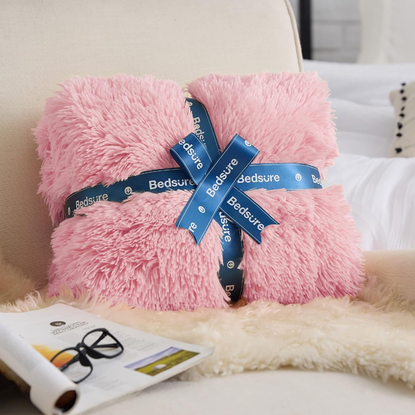 Bedsure GentleSoft Fluffy Pink Throw Blanket, Pink Decor Cozy Gifts for Teenage Girls, Soft Fuzzy Plush Thick Warm Furry Sherpa Fleece Faux Fur Throw Blanket for Couch, Cute Stuff for Women, 50x60
