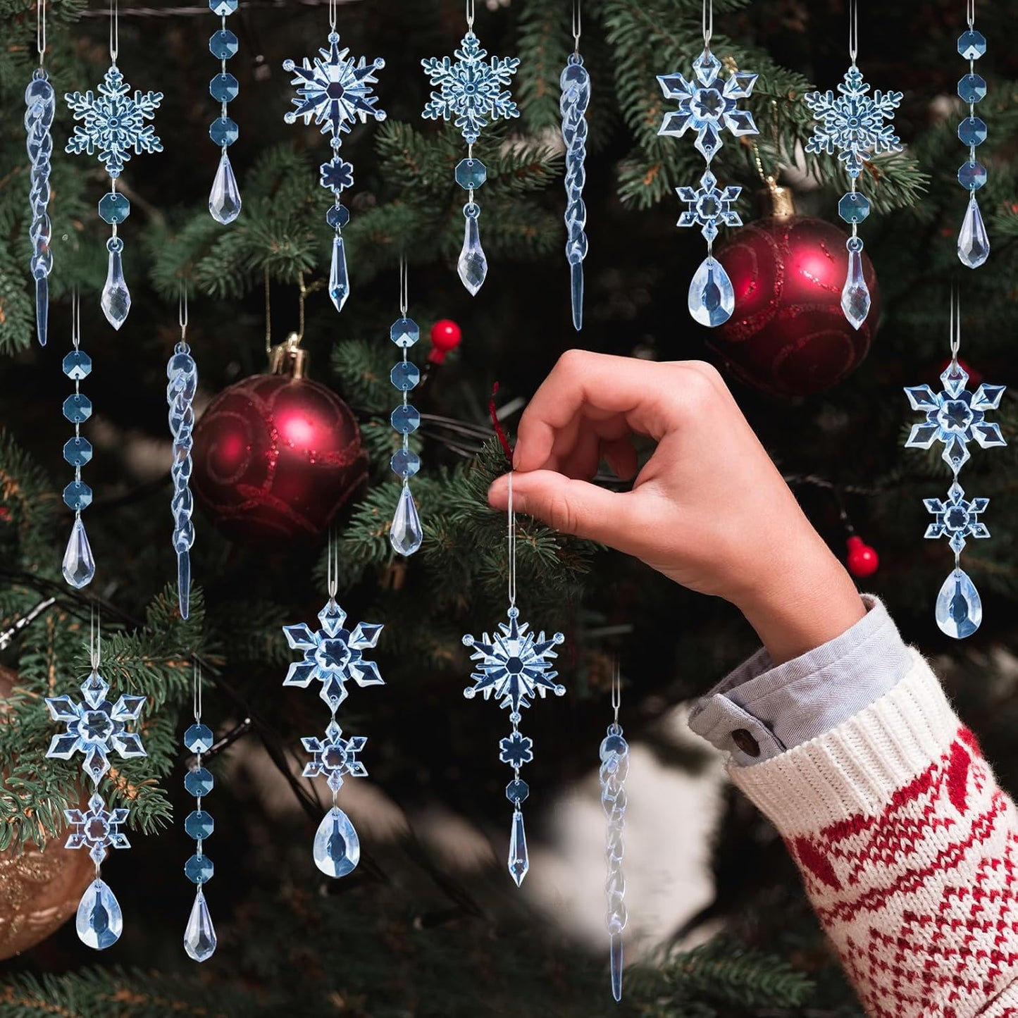 32pcs Crystal Christmas Ornaments for Christmas Tree Decorations-Blue Hanging Acrylic Snowflake and Icicle Ornaments with Drop Pendants for Xmas Winter Wonderland New Year Party Decorations Supplies