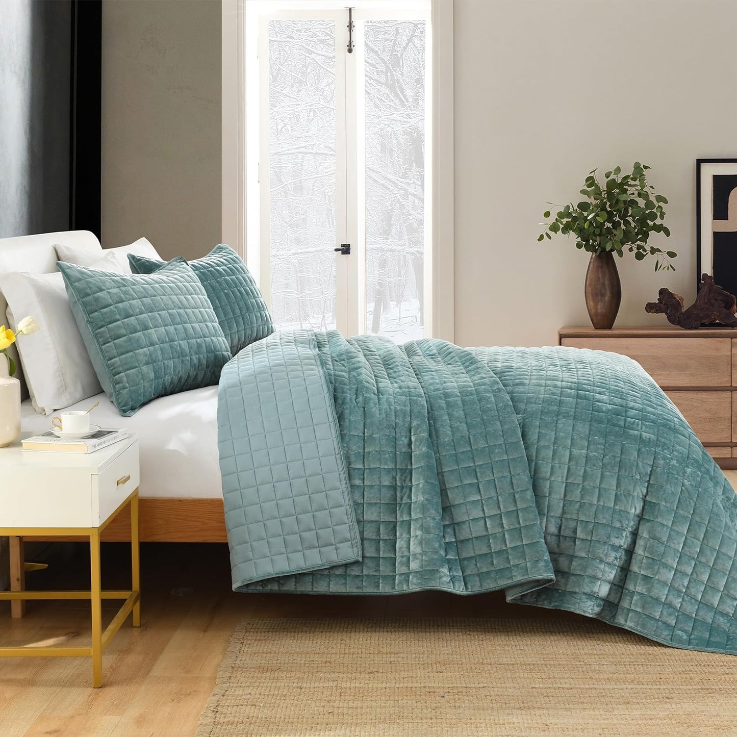 Secgo Queen Comforter Set for Bed - Velvet Quilts Queen Size, Black Bedspreads (90 * 98 Inch) with 2 Pillow Shams, Patchwork Reversible Lightweight Bedding