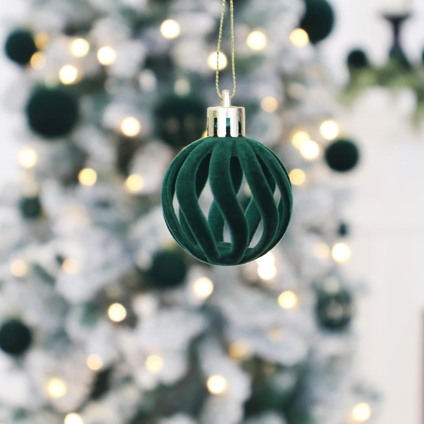 Senjie 2025 Velvet Christmas Ball Ornaments Sets 36pcs Flocked Christmas Ornaments Assortment Decor for Xmas Deep Green