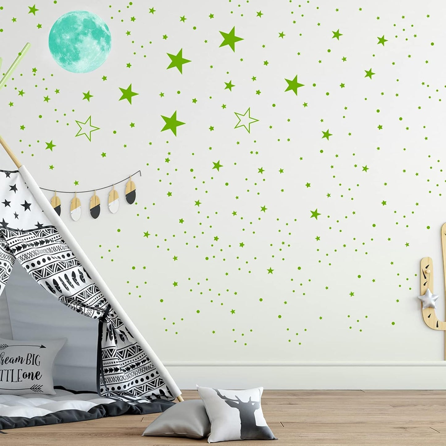 1049 Pieces Luminous Sticker Wall Decal Luminous Stars self-Adhesive Children's Room Wall Stickers Moon and Stars Fluorescent Wall Stickers, Stickers for Children's Rooms Girls Decorative