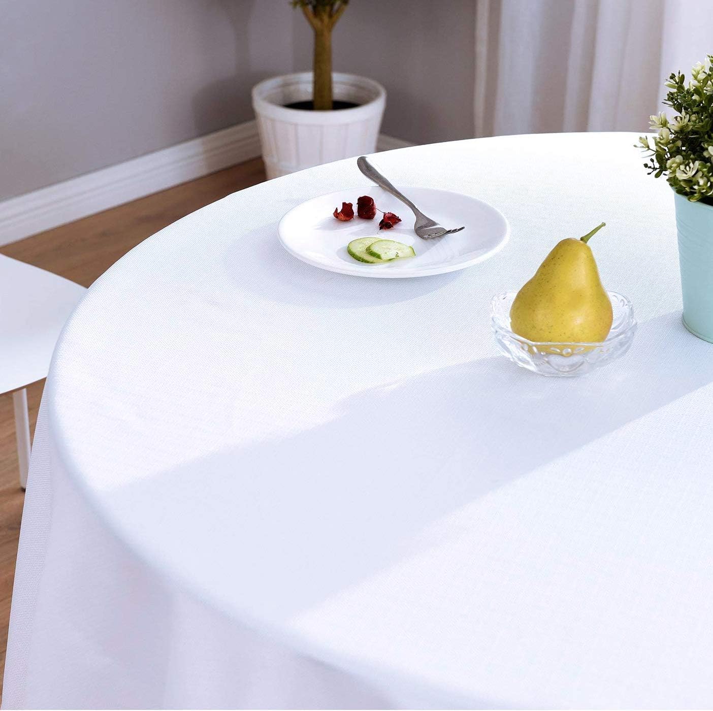 Surmente 120 inch Round tablecloths -10 Pack White Round Table Cloths, Polyester Fabric Table Covers for Weddings, Banquets, or Restaurants