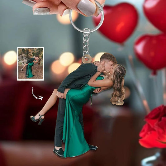 NAZENTI Personalized Couple Photo Ornament, Couple Keychain Gifts for Boyfriend Girlfriend Him Her, Faceless Portrait Ornament, Couple Gift for Anniversary, Birthday, or Valentines Day
