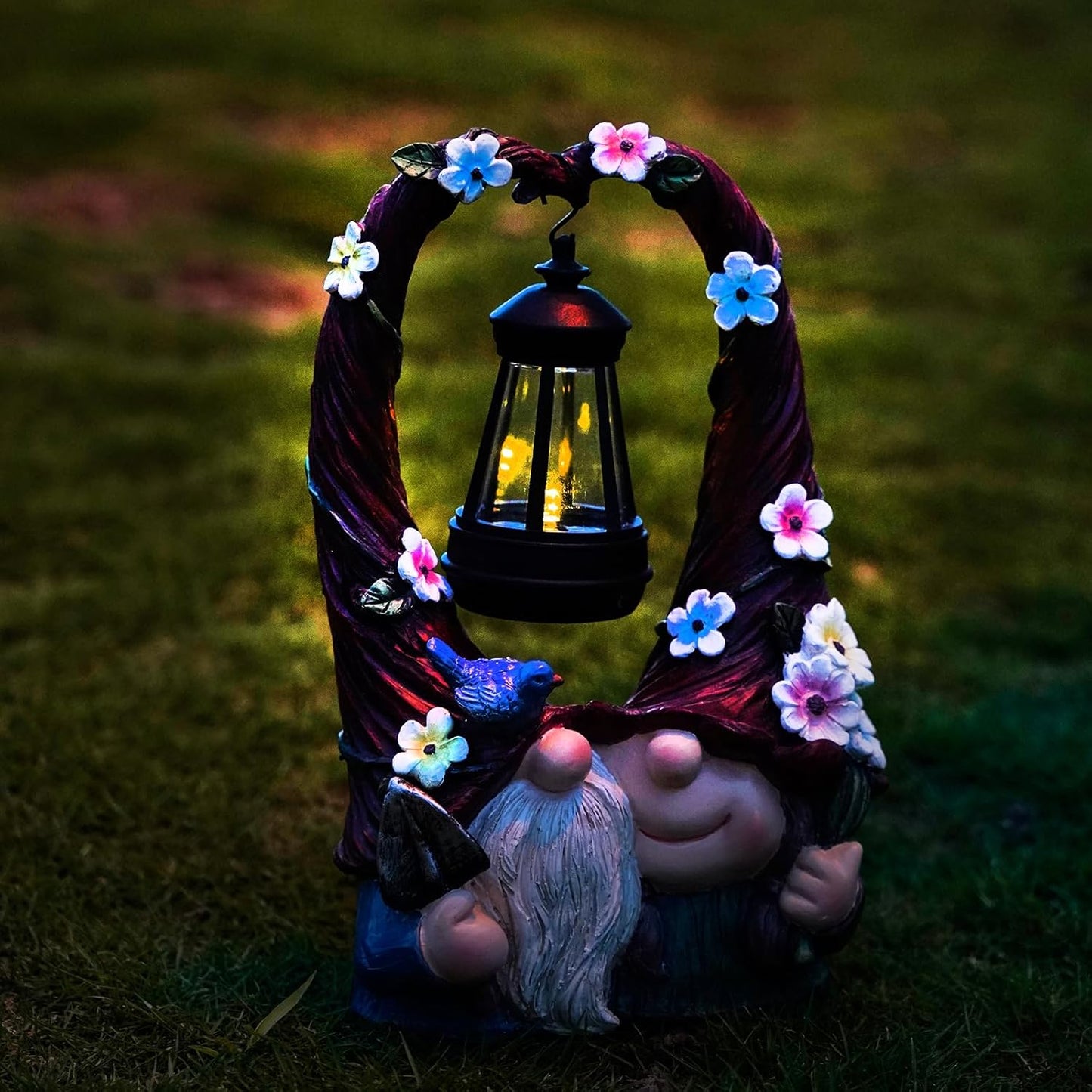 Outdoor Couple Gnome Decorations with Solar Light Lantern Double Cute Gnomes Resin Statues Outdoor Decor Gifts for Valentine's Day Anniversary(Couple Gnome)