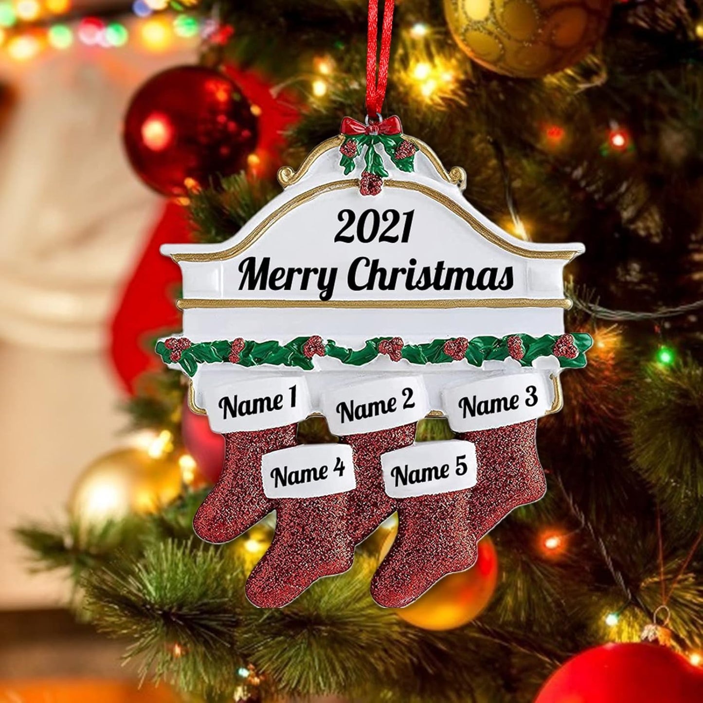 Personalized Christmas Ornaments Family of 2,3,4,5,6,7,8 Custom Christmas Stocking Ornaments with Names, Customized Xmas Day Home Christmas Tree Decora- Family of 5