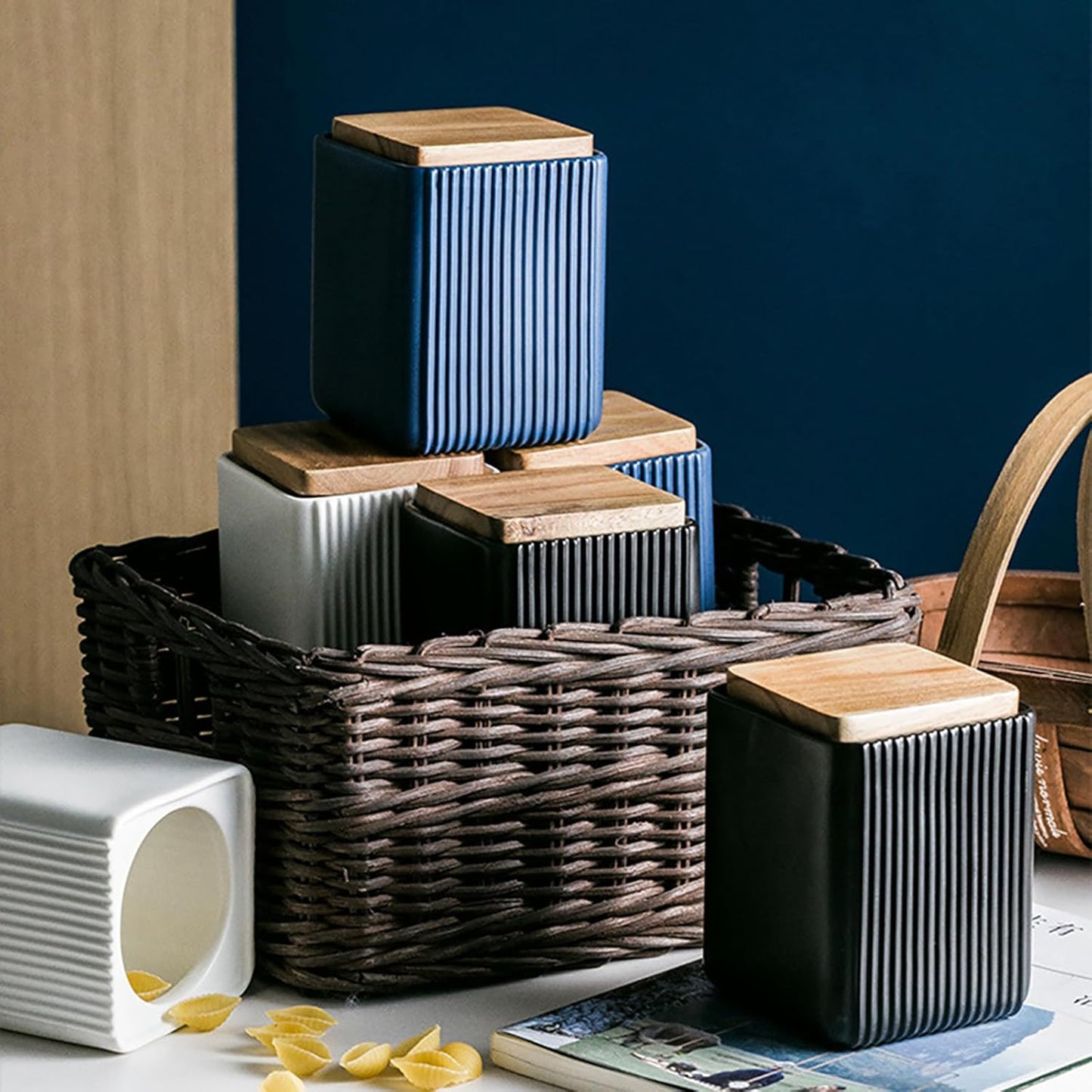 Ceramic Storage Jars Modern Elegant Polished Airtight Gorgeous Storage Canisters with Wooden Lid Small Food Stroage Jar for Kitchen Spice Tea Vanilla Sugar Coffee Beans (Black,Small size,13cm*10cm)