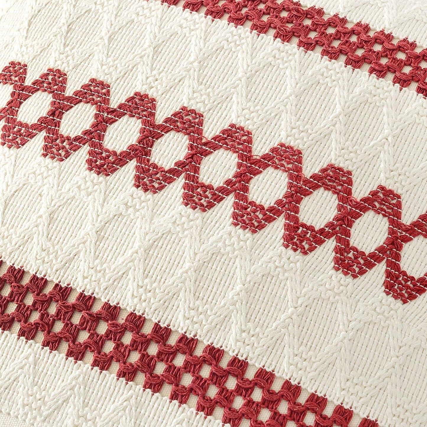 MIULEE Set of 2 Christmas Red Boho Decorative Lumbar Pillow Covers 12x20 Inch Farmhouse Rustic Couch Throw Pillows Modern Cotton Cushion Covers Retro Cute Macrame Woven Home Decor for Bed Sofa Chair