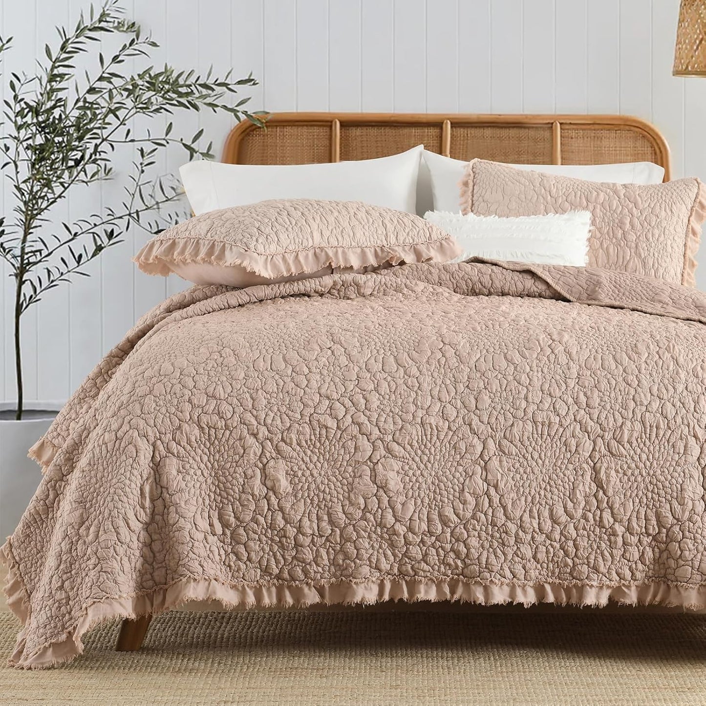 HORIMOTE HOME Pinkish Grey Ruffled Quilt Twin Size, Stone-Washed Microfiber Lightweight Crinkled Farmhouse Rustic Shabby Chic Bedding Set, 2 Pieces Reversible Bedspread with Pillow Sham for All Season