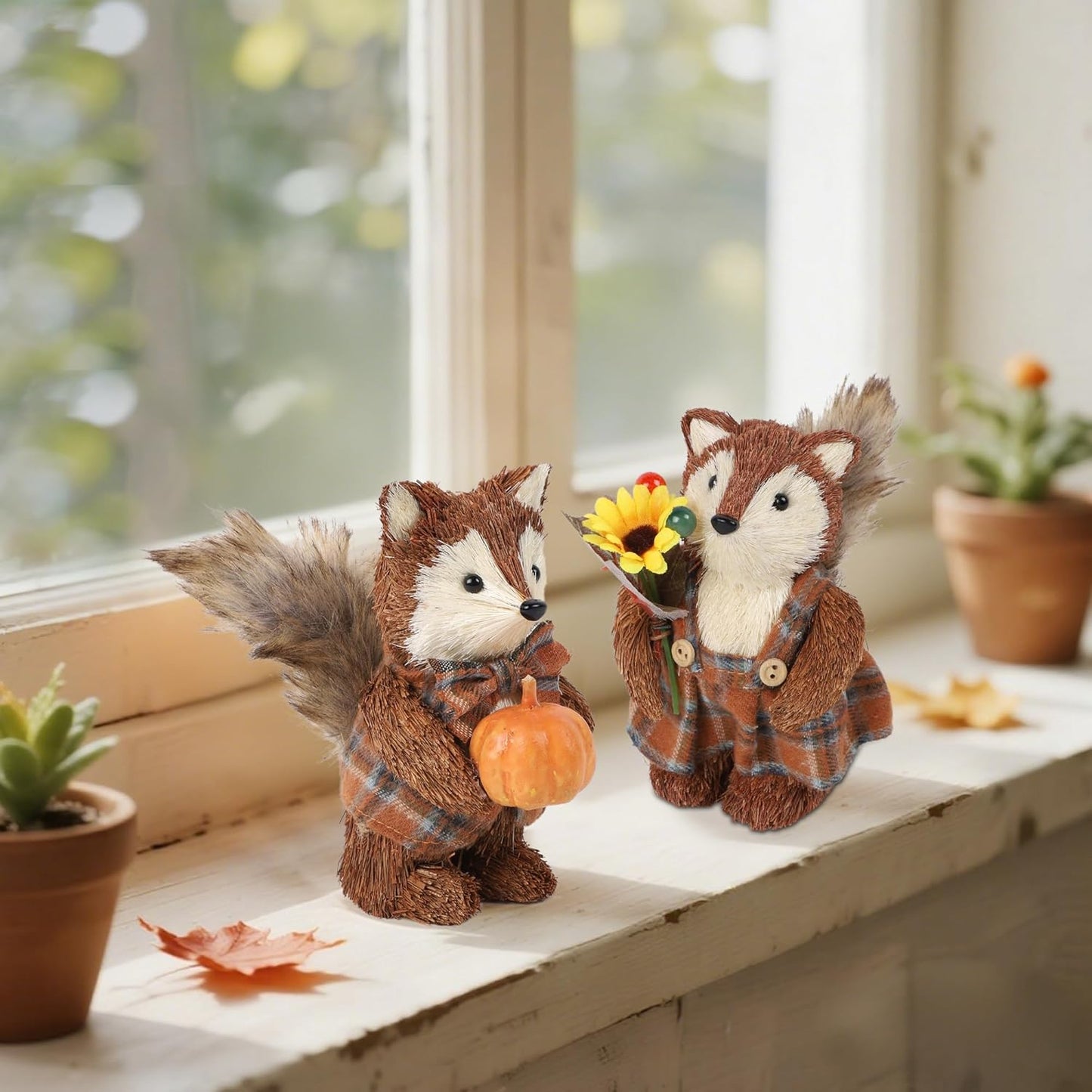 winemana 2 Pack Fall Decor Fox, Thanksgiving Decorations Indoor Sisal Foxes for Home Table Centerpiece Handmade Autumn Woodland Animal Friend Figurines with Pumpkin for Shelf Office Décor