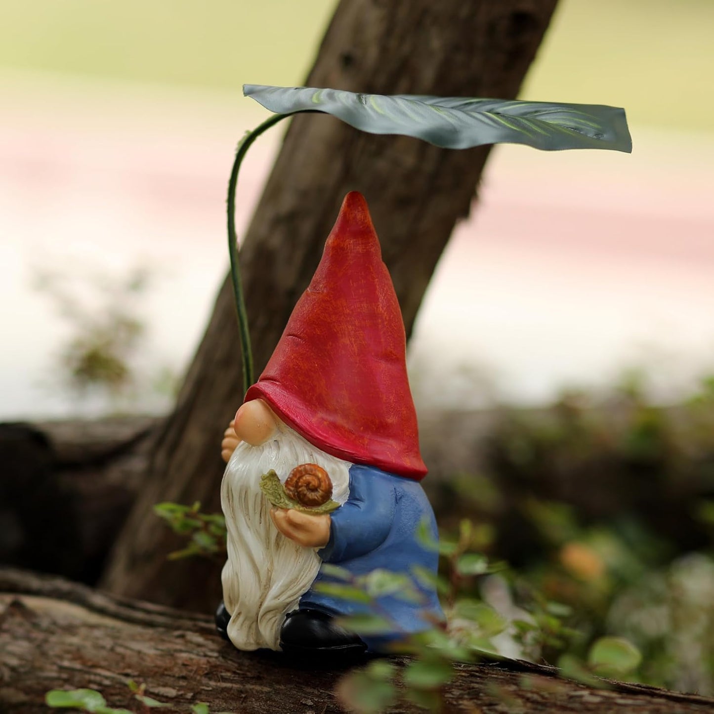 Garden Gnome Statue Decoration with Leaf Umbrella, 6.5” Figurine Ornament for Indoor Outdoor Home Patio Yard Lawn, for Gnome Lovers & Garden Enthusiasts，Mom，Women