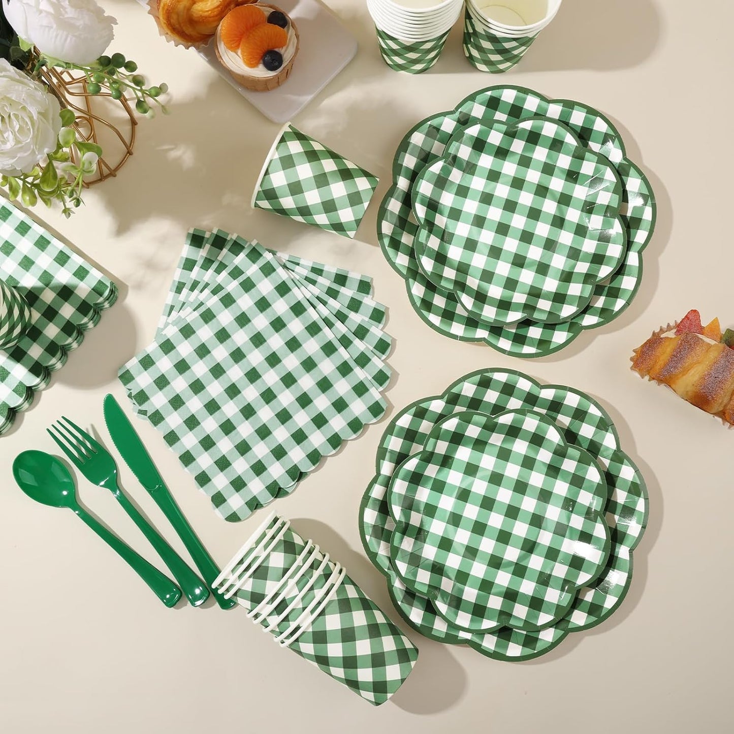 175 Pcs Green Gingham Plates and Napkins Party Supplies - Green and White Checkered Plates Sets Serve 25 Guests - Scalloped Gingham Paper Plate for Birthday Picnic BBQ Golf Party Decorations