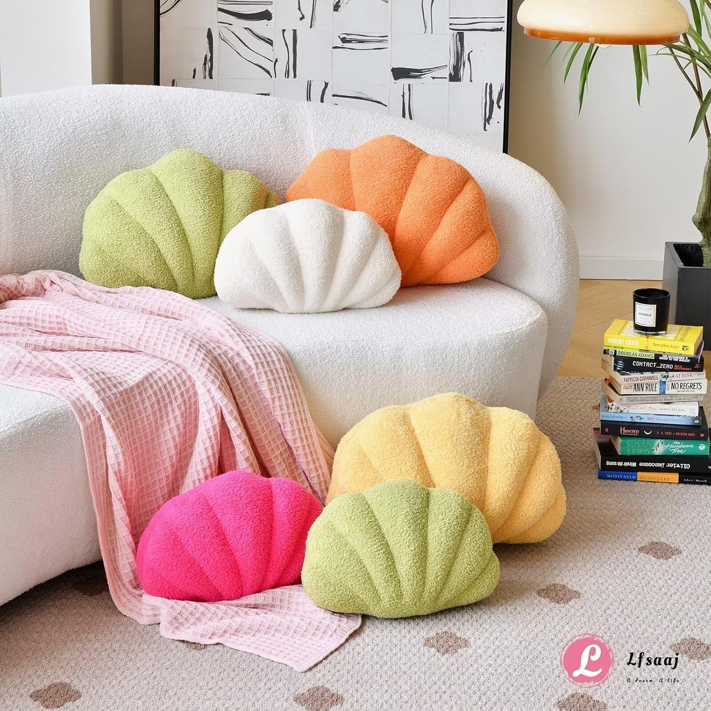 Seashell Throw Pillows, Shell Shaped Throw Pillows, 18 Inch Soft Home Decorative Pillow Plush Cushion for Bed Couch Living Sofa Room Decor Accent Throw Pillow (Beige 18Inch)