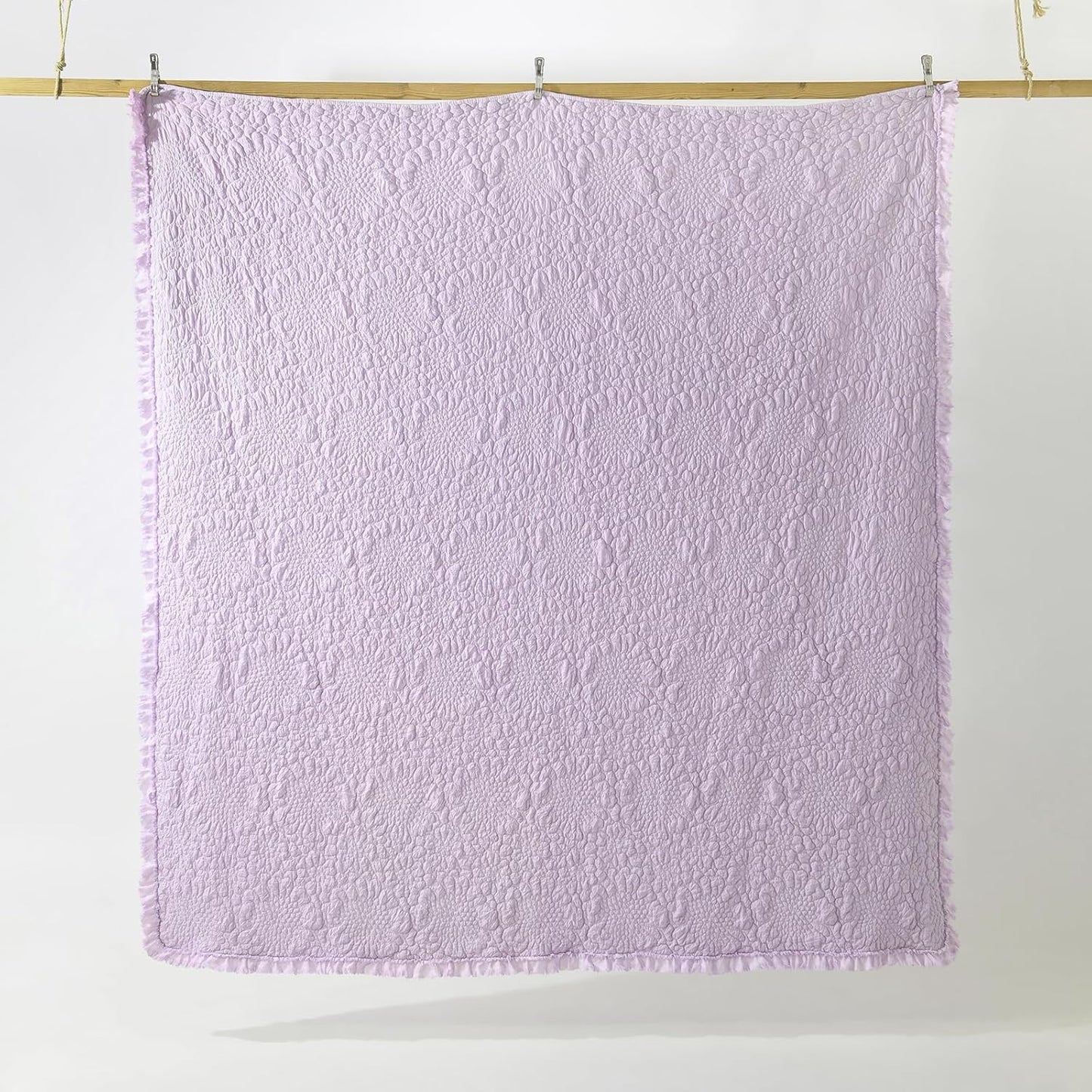 HORIMOTE HOME Lavender Ruffled Quilt King Size, Stone-Washed Microfiber Lightweight Crinkled Farmhouse Rustic Shabby Chic Bedding Set, 3 Pieces Reversible Bedspread with Pillow Shams for All Season