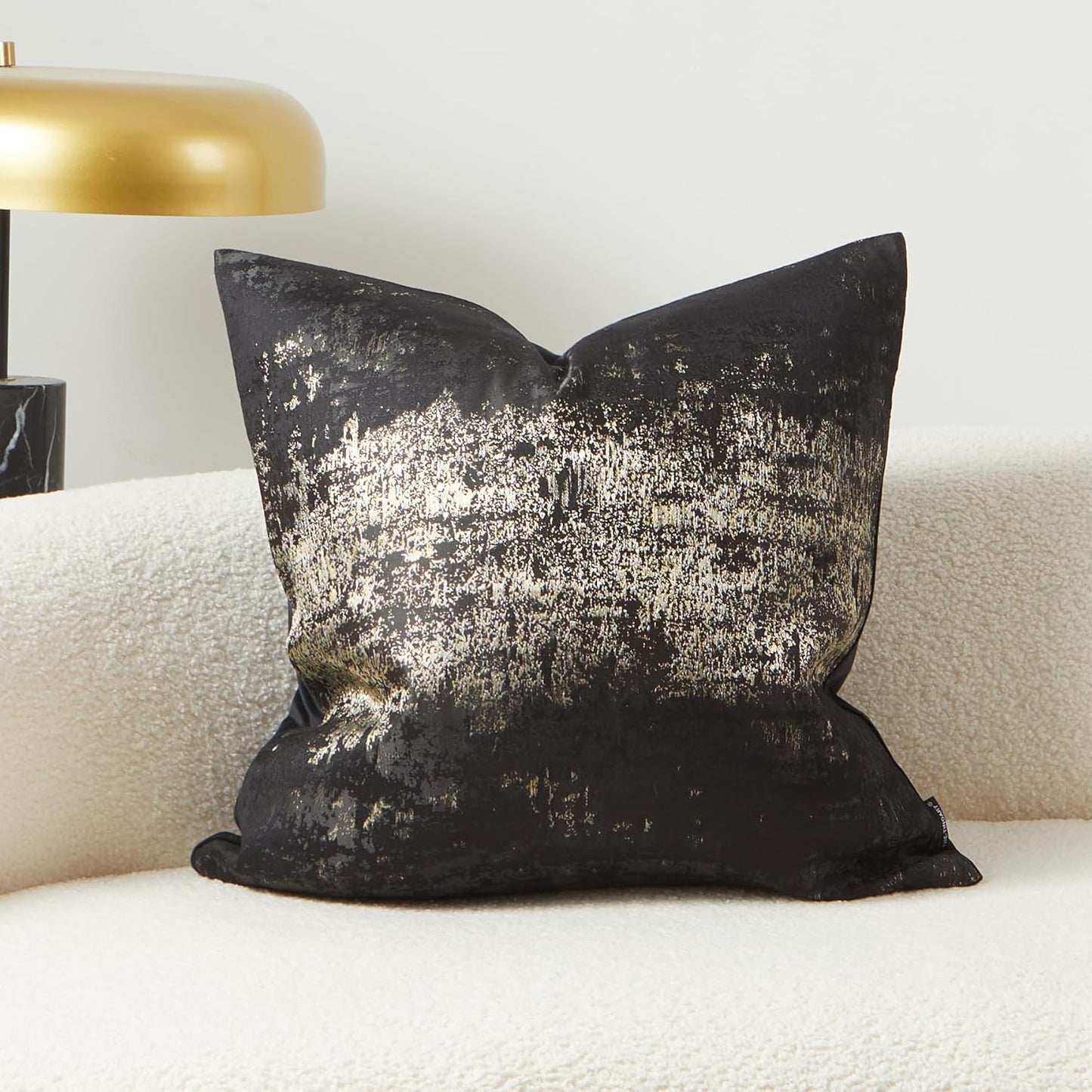 THE-TINOART Black & Gold Modern Luxury Pillow Cover 22x22 - Jacquard Embroidery with Metallic Thread, Reversible Decorative Throw Pillow Cover for Sofa/Bed, Velvet Backing
