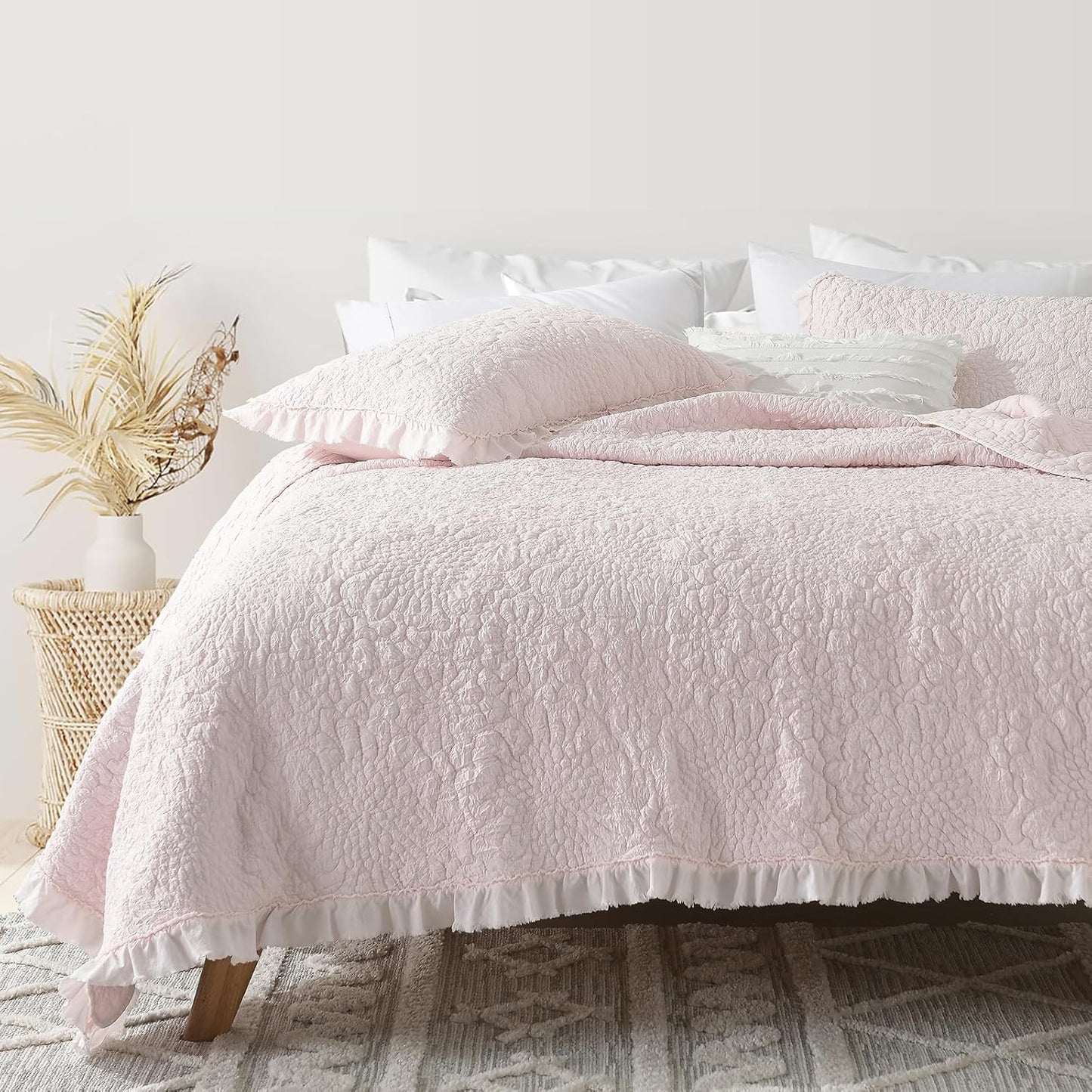 HORIMOTE HOME Pink Ruffled Quilt Queen Size, Stone-Washed Microfiber Lightweight Crinkled Farmhouse Rustic Shabby Chic Bedding Set, 3 Pieces Reversible Bedspread with Pillow Shams for All Season