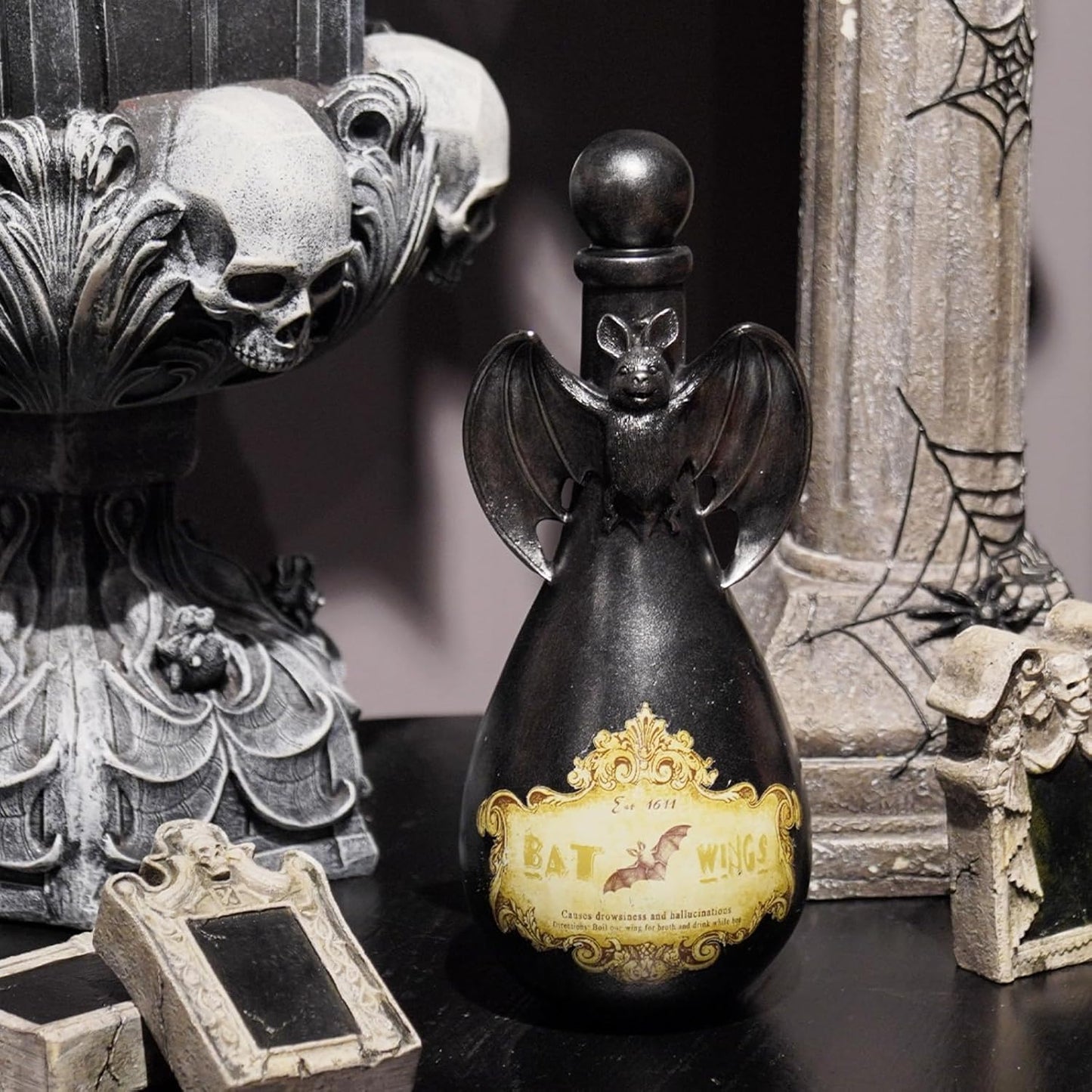 Cynkeyee Halloween Decorations Indoor Potion Bottles - Resin Bat Spooky Home Décor Halloween Decorative Potion Bottles Scary Halloweens Yard Party Decorations 4.25 * 4.25 * 9.5 Inch