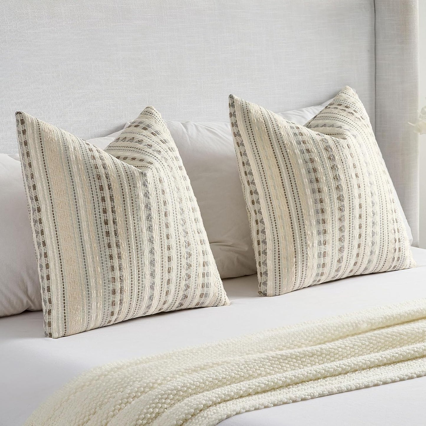 FUTEI Grey White Decorative Throw Pillow Covers 20x20 Inch Set of 2,Soft Cozy Chenille Jacquard Textured Cushion Case,Boho Home Decor for Couch Bed Living Room