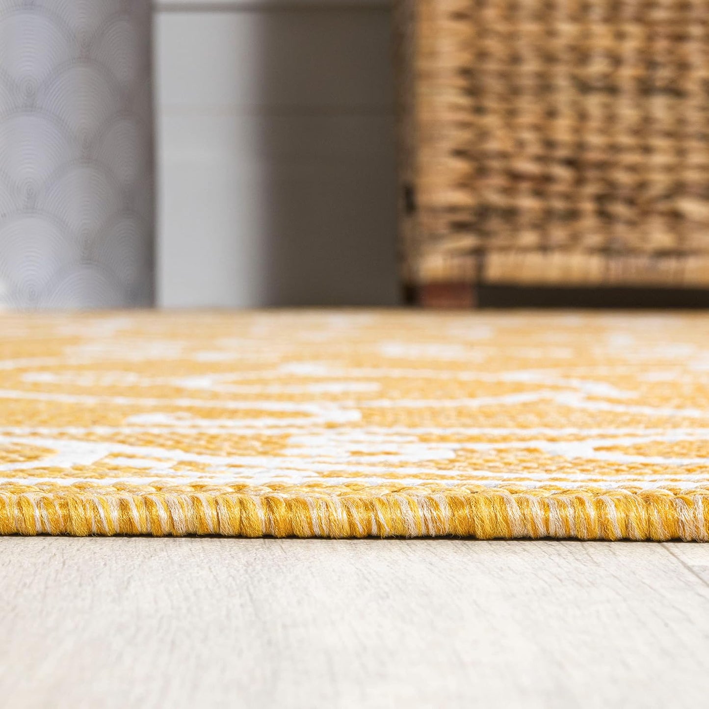 JONATHAN Y Vintage Filigree Indoor Outdoor Runner Rug 2X10 Yellow/Cream, Charleston Textured Weave for Backyard, Patio, Porch, Easy-Cleaning, High Traffic, Pet-Friendly, Non-Shedding (SMB106L-210)