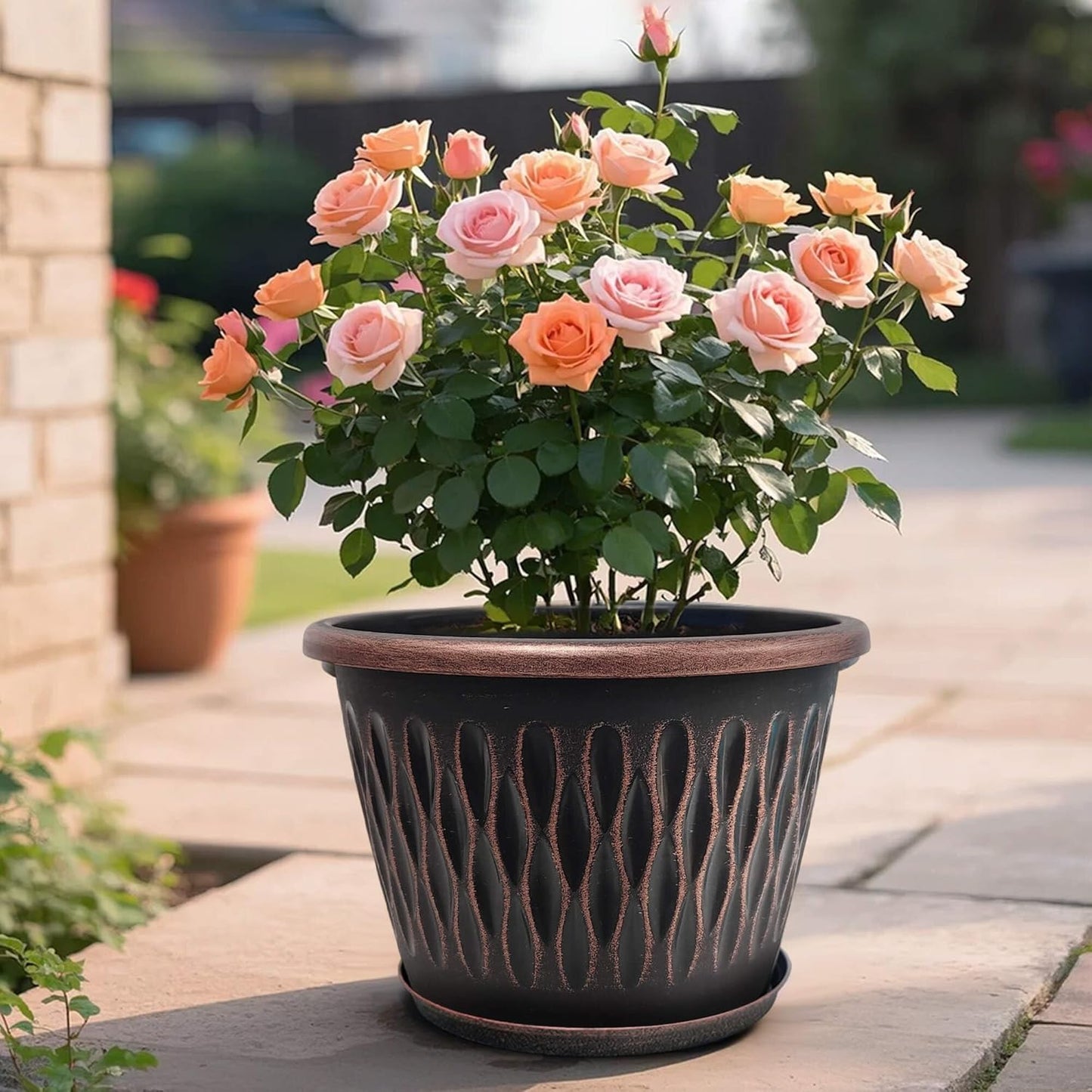 4 Pack 12 Inch Retro Plant Pots, Vintage Striped Flower Pots with Drainage Hole & Saucer, Large Plastic Planters for Indoor and Outdoor Plants, Decorative Garden Pots(Copper)