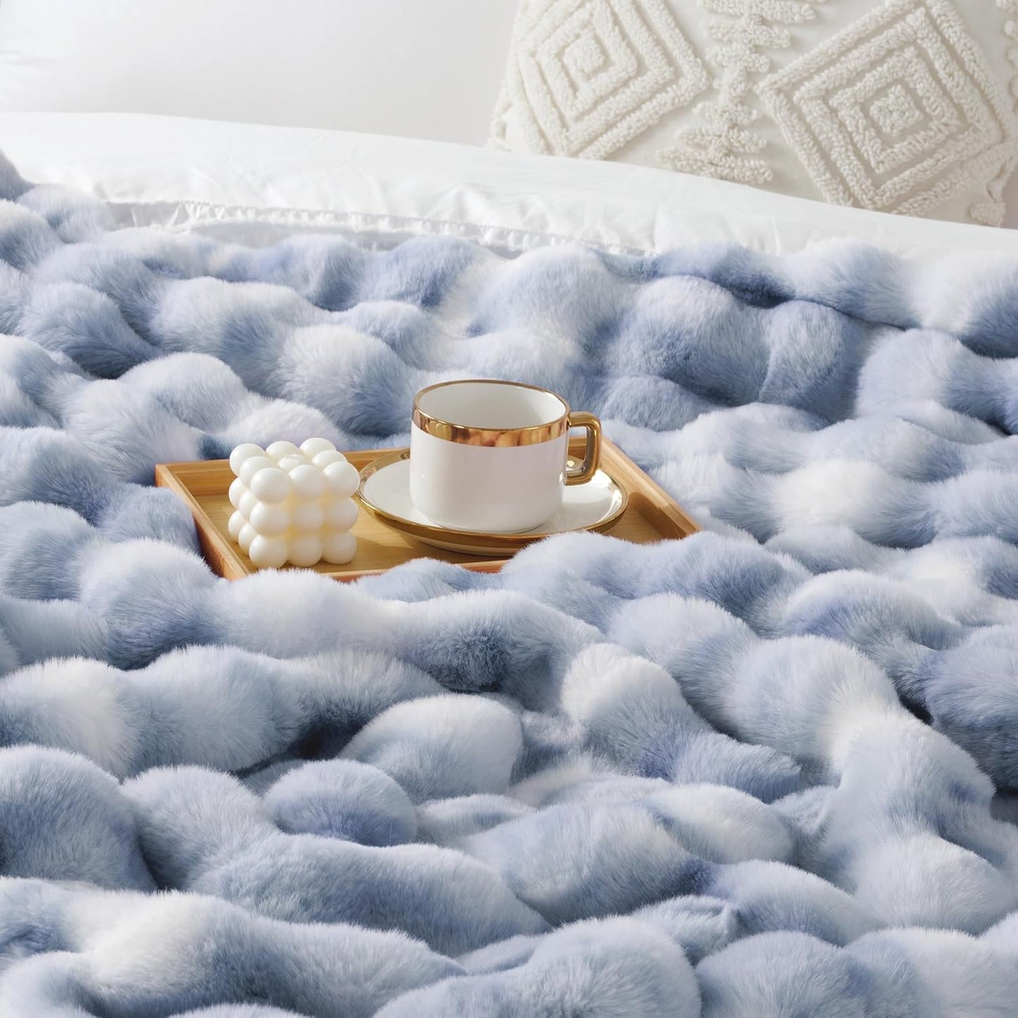 Touchat Luxury 1000GSM Rabbit Faux Fur Blanket, Super Heavy Warm Cozy Brown Blankets for Couch Bed Sofa, Ruched Plush Fuzzy Elegant Soft Reversible Mink Blanket Living Room Bedroom, 90" x 90"