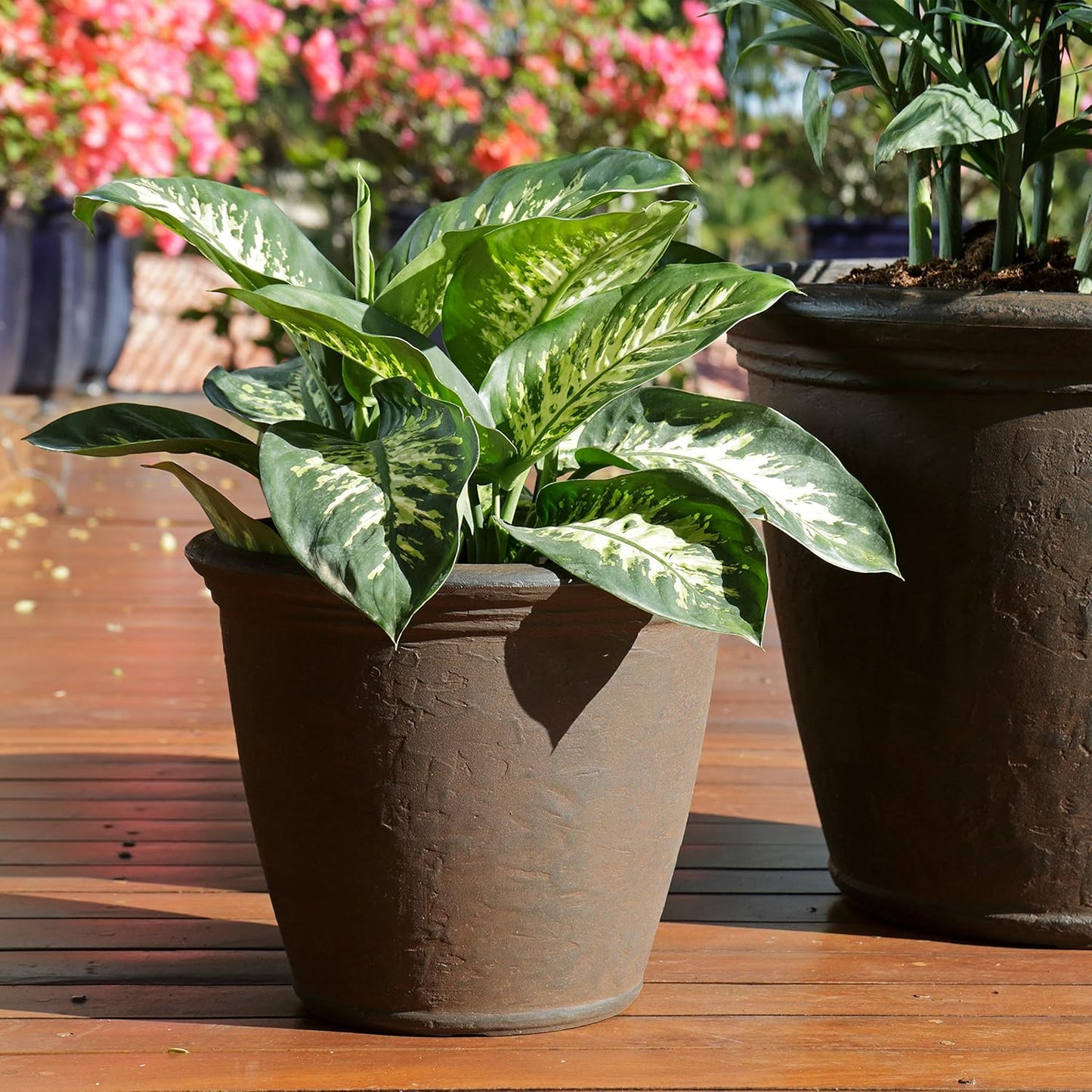 Sunnydaze 15.25-Inch Anjelica Large Plastic Pot for Plants - Outdoor Polyresin Round Planter with Drillable Drainage Holes - Rust - 4pk