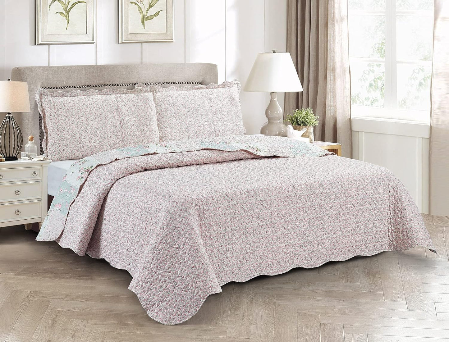 Brilliant Sunshine Rose and Sage Quilt Set, 3-Piece Bedding Sets with 2 King Pillow Shams, Washable and Reversible Bedspread, Soft Lightweight Coverlet, All-Season, King/Cal King, Light Pink Green