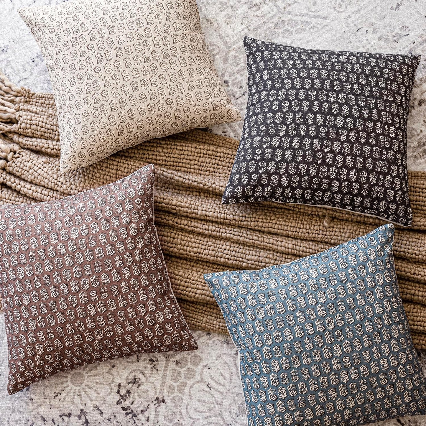 Foindtower Set of 2 Decorative Neutral Body Lumbar Throw Pillow Covers Vintage Accent Farmhouse Cushion Covers Boho Floral Home Decor for Sofa Couch Chair Bedroom Living Room Outdoor,14×36 Inch,Black