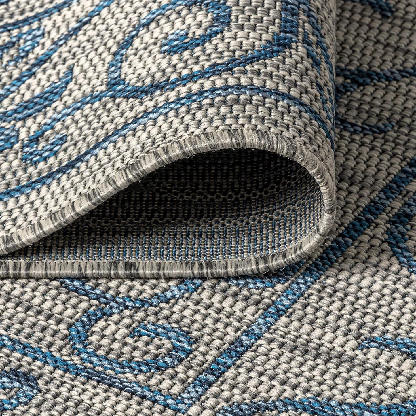 JONATHAN Y Vintage Filigree Indoor Outdoor Round Area Rug 8 Ft Gray/Navy, Charleston Textured Weave for Backyard, Patio, Porch, Easy-Cleaning, High Traffic, Pet-Friendly, Non-Shedding (SMB106C-8R)