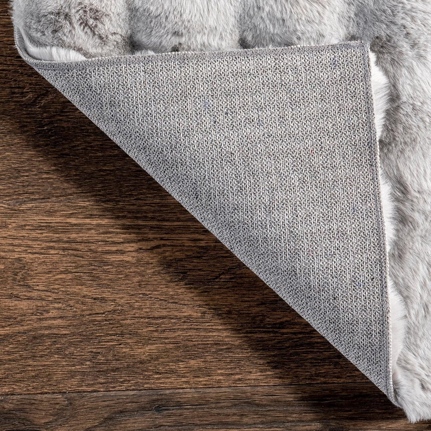 nuLOOM 3'9' x 6' Cozy Plush Area Rug, Machine Washable, Non-Slip, Soft Fluffy Shag Carpet for Living Room Bedroom Kids Room Nursery Home Decor, Jeni Silver